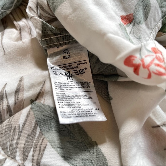 Old Navy Tropical Print T-Shirt Cream & Green Button Up Top Size XXL - Picture 4 of 5